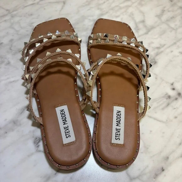 Steve Madden Skyler Tan Studden Sandals 8 WORN ONCE - Picture 3 of 14